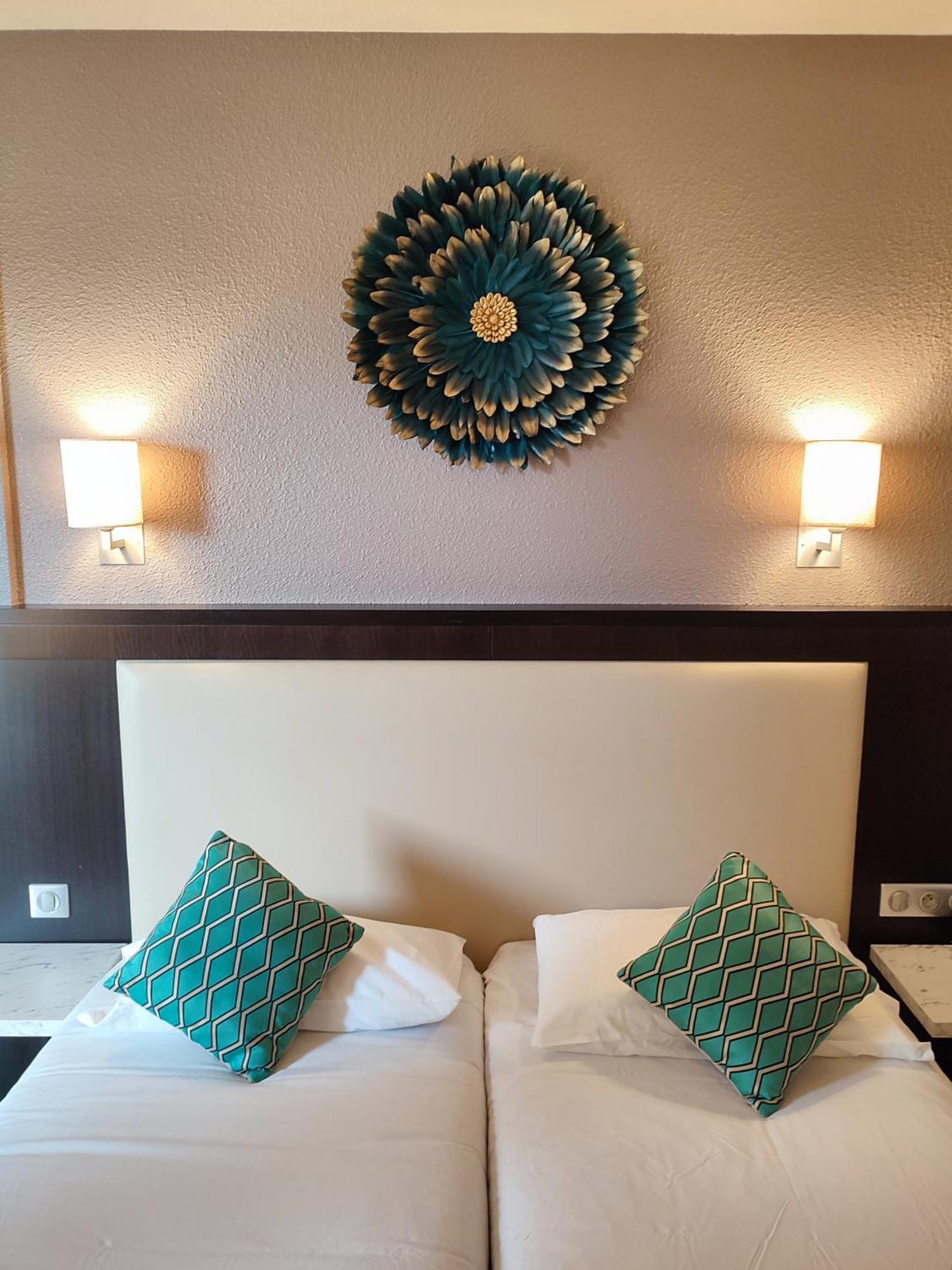 Hotel Le Collier Antibes Ngoại thất bức ảnh