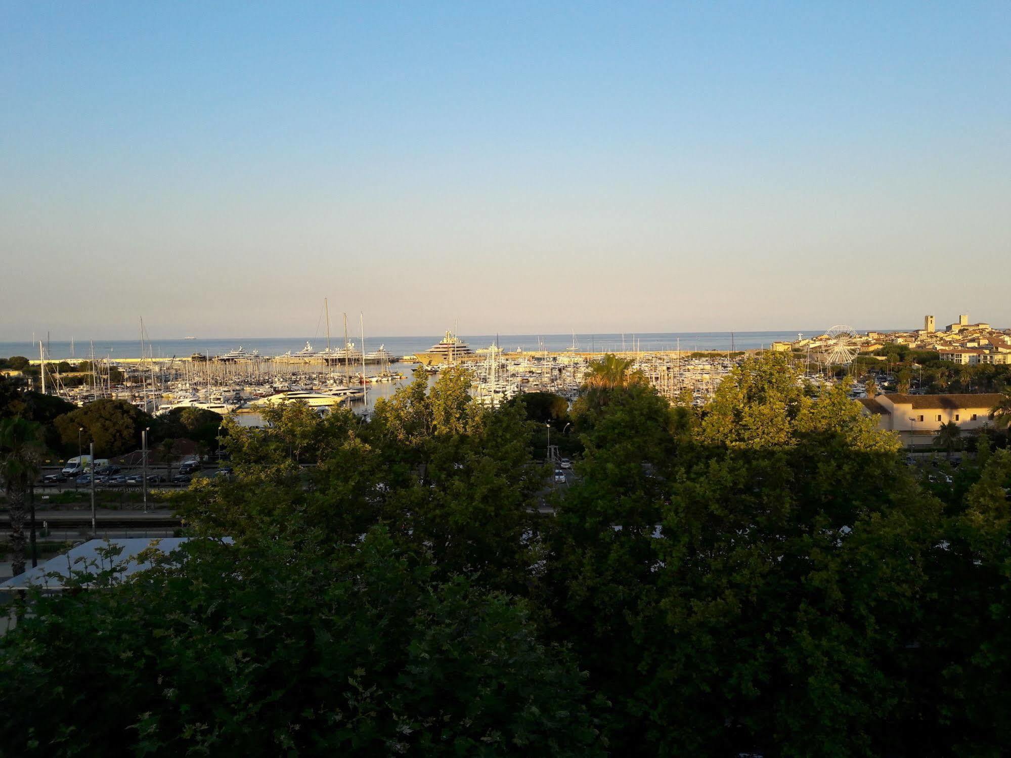 Hotel Le Collier Antibes Ngoại thất bức ảnh