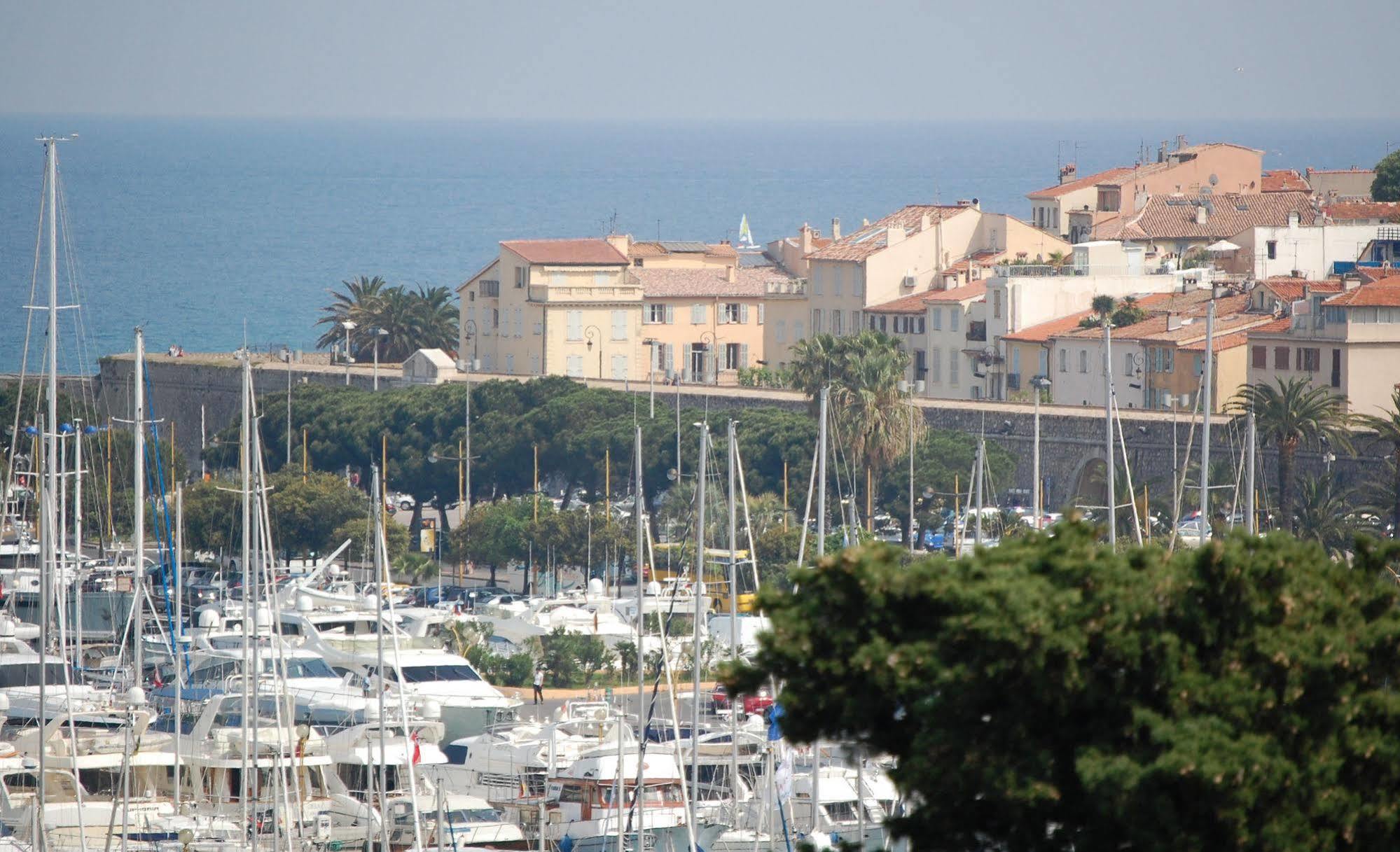 Hotel Le Collier Antibes Ngoại thất bức ảnh